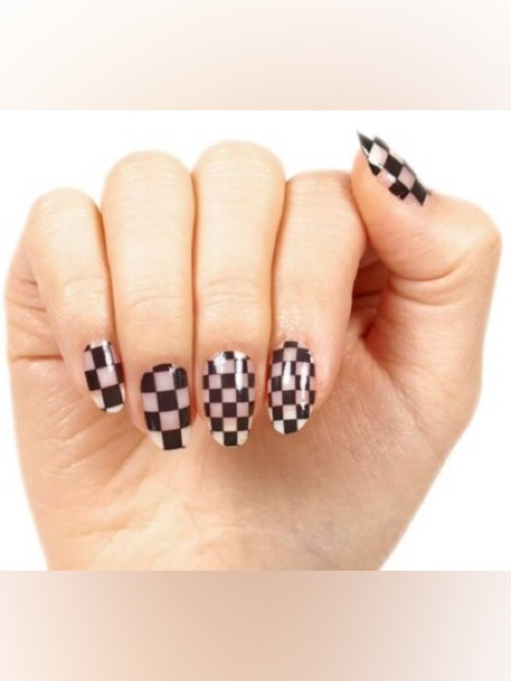 Color Street Nail Set - Picture 14 of 14